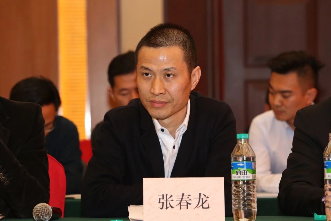 副会长   黄琨"三请三回"动员会上,北京抚州企业商会执行会长章凌波